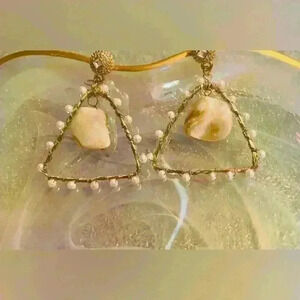 Pearl & Gold Pierced Earrings. NWOT